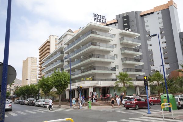 Hotel Perla Benidorm is a 3 star low-cost hotel. Stag and Hen parties welcome