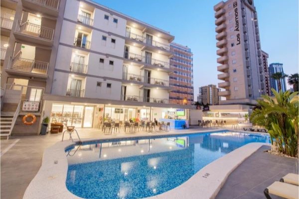 Hotel Los Alamos offer good value rooms low season for solo holidays in Benidorm