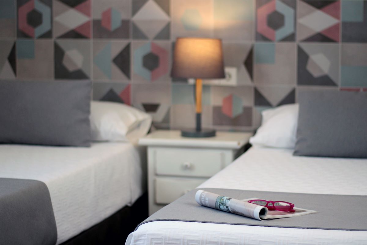 Ribera Apartments Benidorm - twin bedroom