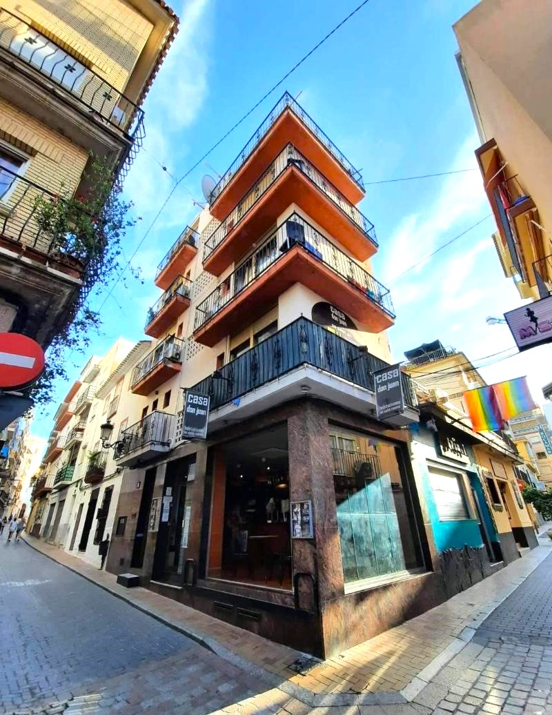 Casa Don Juan Benidorm old town guest house and bar