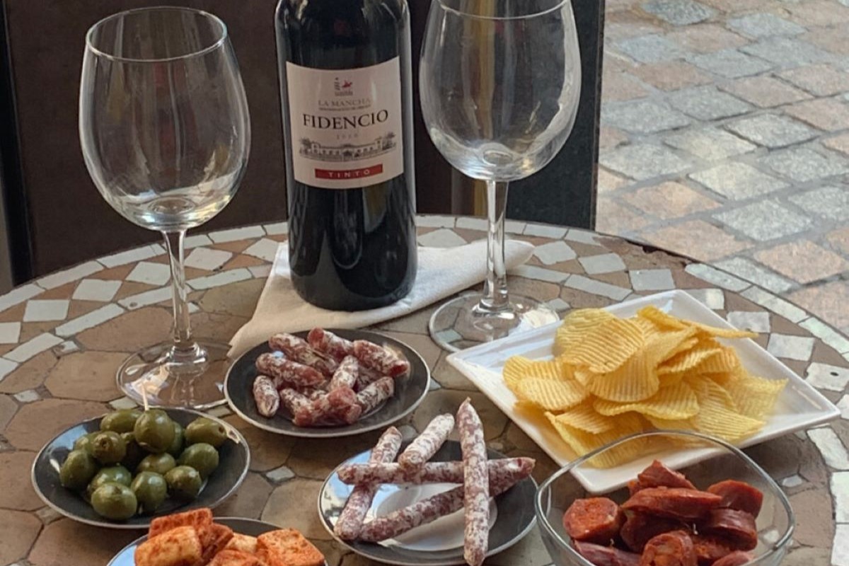 Casa Don Juan Benidorm - wine and tapas