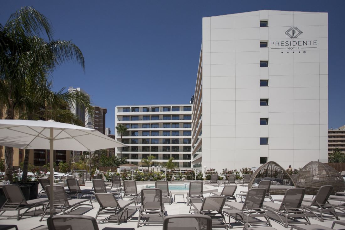 Hotel Presidente 4 star superior - solarium terrace