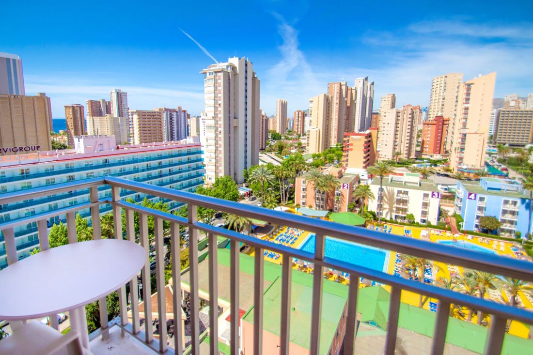 Servigroup Pueblo hotel Benidorm - sea and city view room