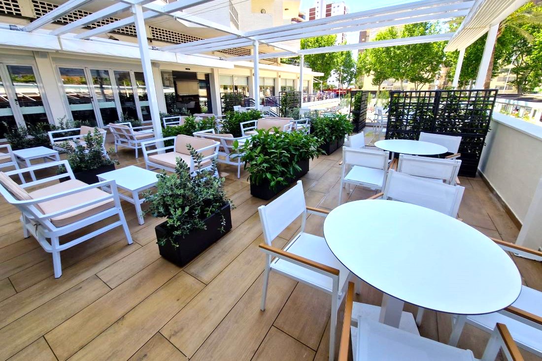 Regente hotel Benidorm holidays - pool bar