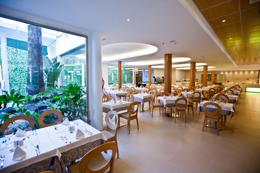 Hotel Riviera Beachotel - restaurant