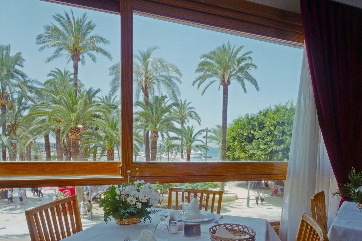 Hotel Tanit Benidorm - buffet restaurant
