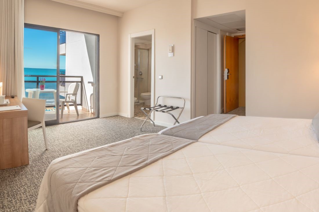 RH Hotel Corona Del Mar - sea view room